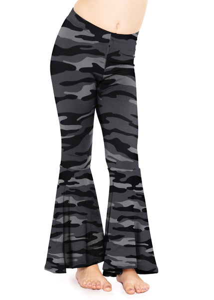 #color_black-camo